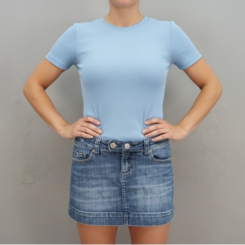 Y2K American Eagle Denim Mini Skirt Sz 4 Blue Jean Skater Casual Retro Low Rise